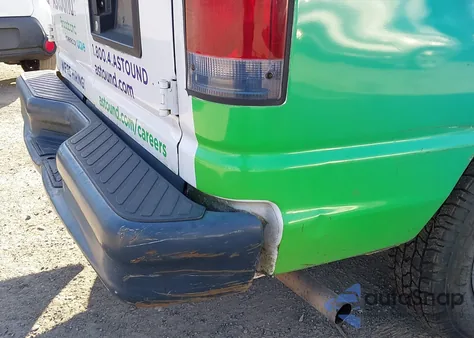 2012 Ford E-150 Commercial z USA, uszkodzony, nr VIN 1FTNE1EW4CDA98330